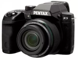 Superzoomkamera X-5 von Pentax ist auf den Markt
